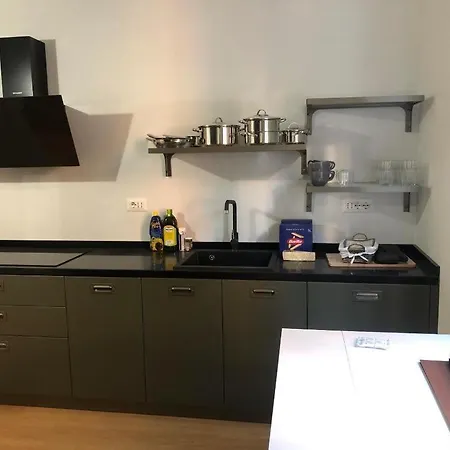 Nuovo, Tranquilla E In Citta *